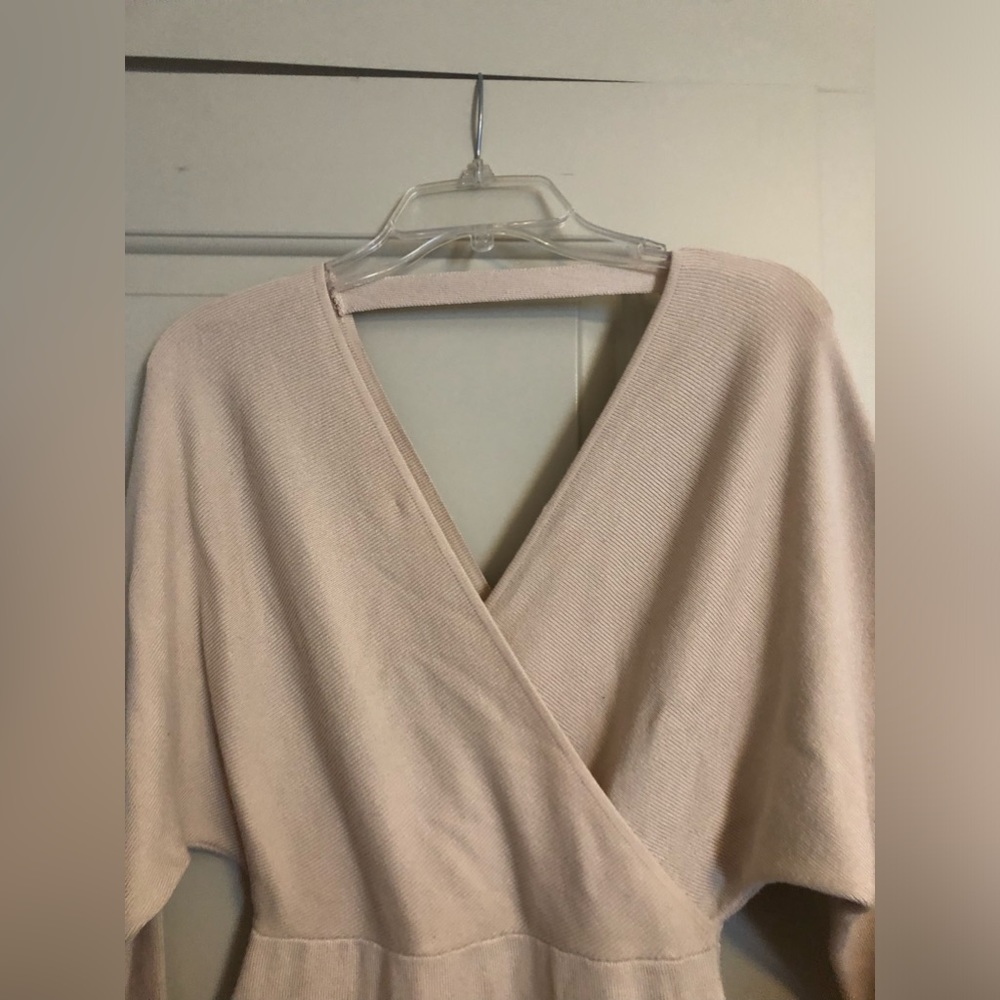 Cream Ling Dress - Picture 6 of 8